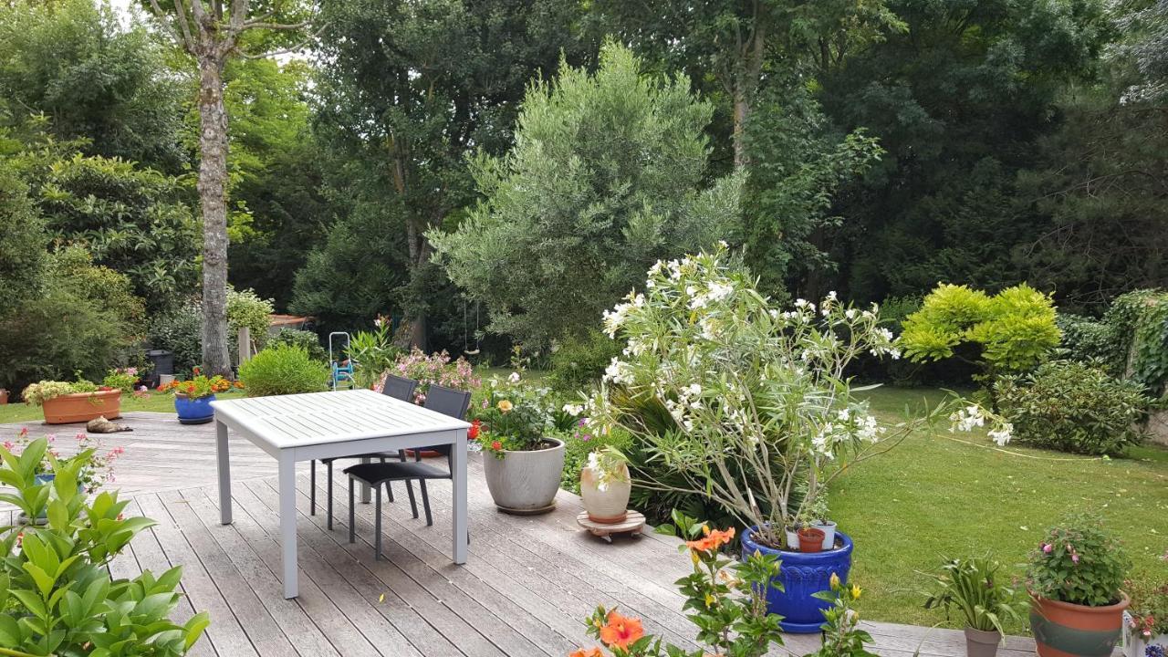 Castel Parc Bed & Breakfast Périgny Dış mekan fotoğraf